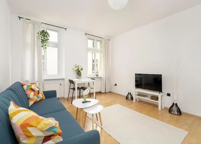 Apartment Bright & Comfortable Garbary 35 Old Town By Renters Posen