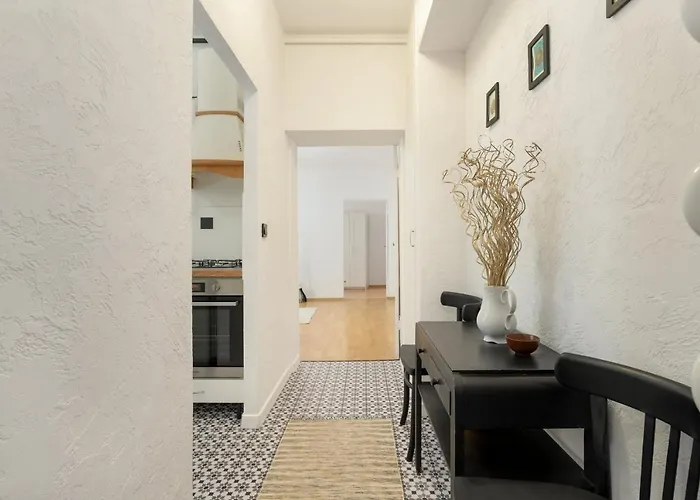 Bright & Comfortable Garbary 35 Old Town By Renters شقة