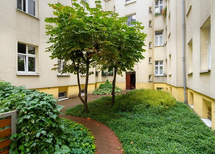 شقة Bright & Comfortable Garbary 35 Old Town By Renters بوزنان